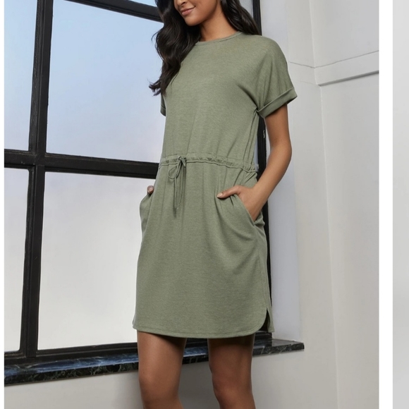 Suzy Shier Dresses & Skirts - NWT XXL Suzy Shier dress